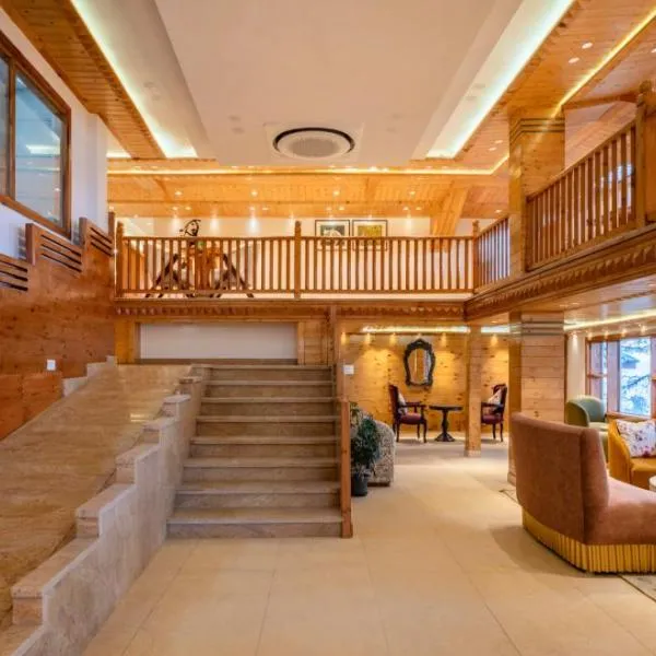juSTa Darkwood Lodge & Spa 10 mins from Mall Road photo 2