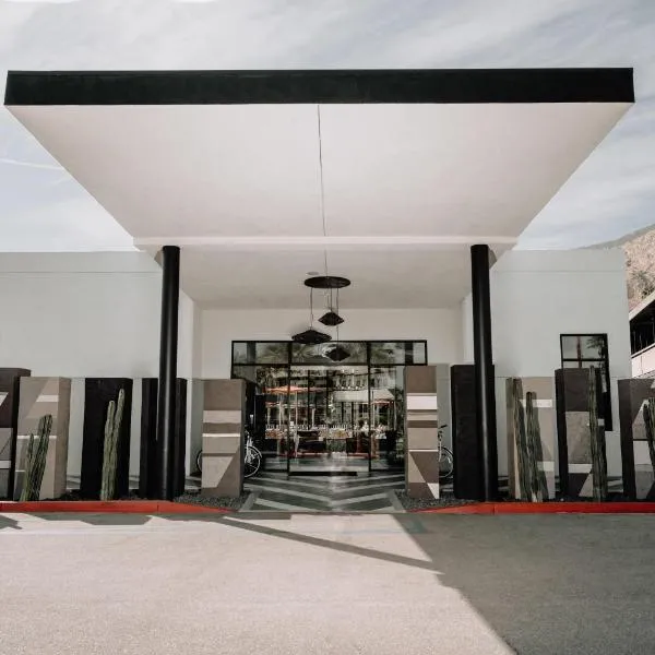 V Capri Palm Springs, a Dolce by Wyndham, hotel a Palm Springs