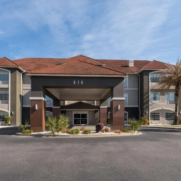 La Quinta by Wyndham Savannah Airport - Pooler, готель у місті Саванна