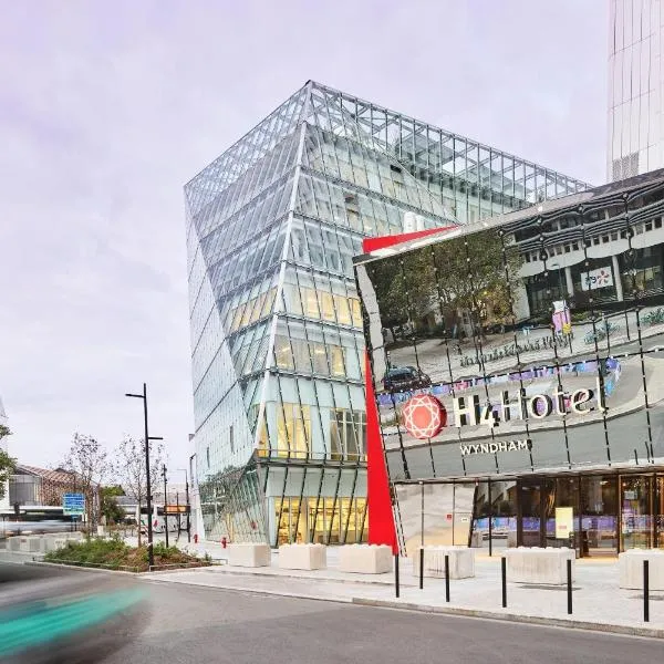 Saint-Denis में, होटल H4 Wyndham Paris Pleyel