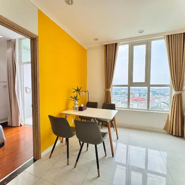Long Xuyên Homestay Marina Plaza, хотел в Лонг Сюйен