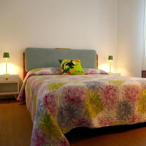 Flowery Inn Villa, khách sạn ở Alghero
