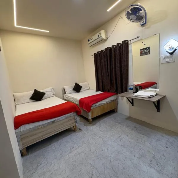 Hotel Shivay Deluxe: Nagpur şehrinde bir otel