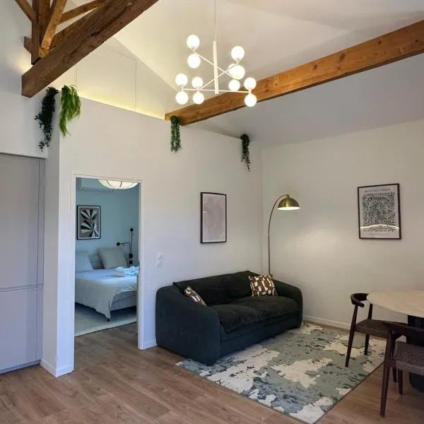 Villa Loan - Apartment with garden, hotel in Saint-Laurent-du-Var