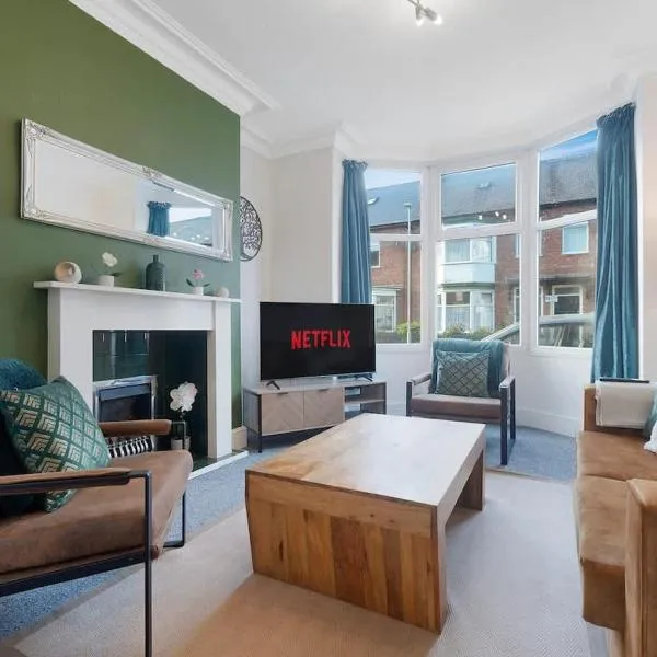 Spacious 4BR on Leafield Rd, viešbutis mieste Darlingtonas