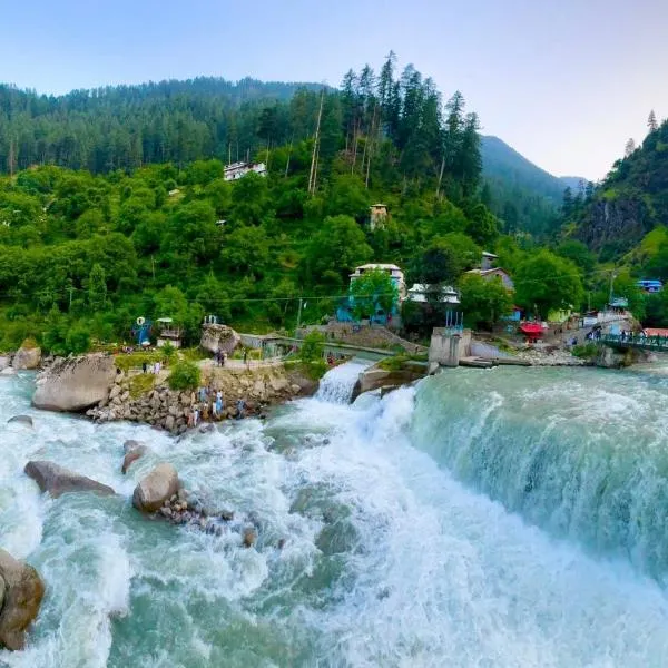 The Royal Peaks, ξενοδοχείο σε Kundālshai