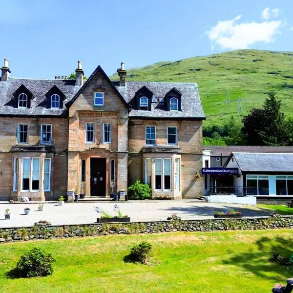 The Caledonian Claymore Hotel, khách sạn ở Arrochar