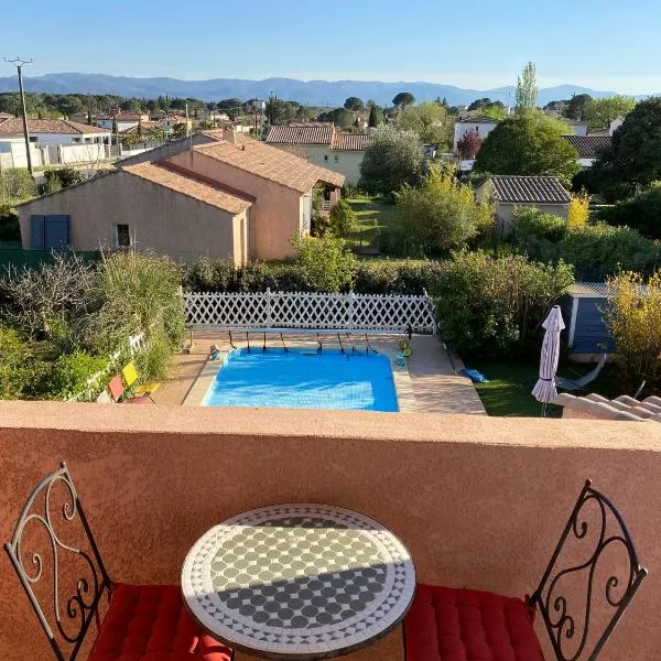 Parenthèse nature avec vue imprenable, hotel em Vidauban