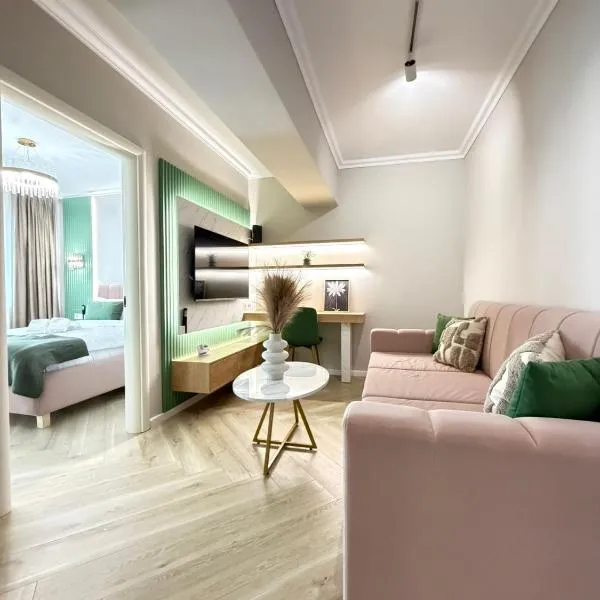 Le Grand Aparthotel Luxury Edition by Glam Apartments - Parking Option, Hotel in Iaşi