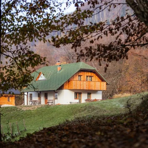 Posestvo Strnad - Boč Wellness Retreat، فندق في Podplat