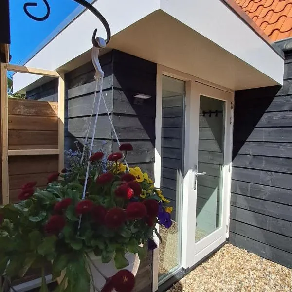 Camino, Hotel in Vrouwenpolder