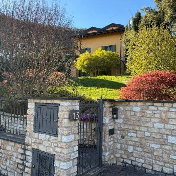 Apartment - Villa Bergamo-Home, hotel v destinácii Torre Boldone