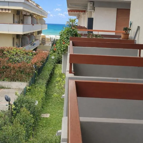 Domus Moeca, Hotel in Martinsicuro