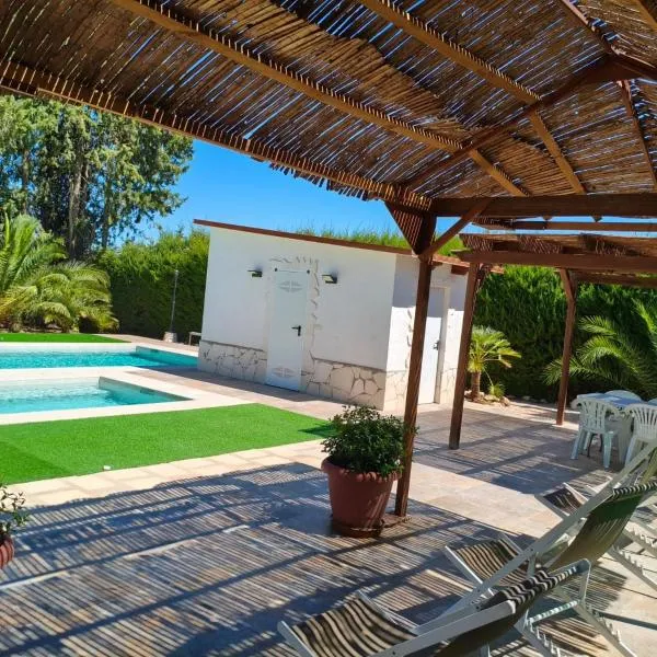 Casa Rural "La villa del pistacho"、Archivelのホテル