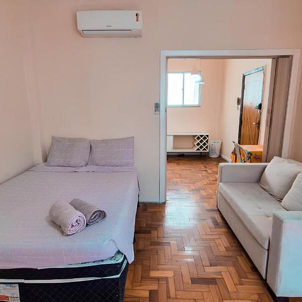 Apartamento Confortável - Wi-fi, Ar a 2 min da praia - Foto 2