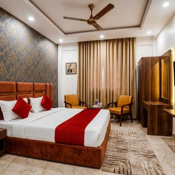 Hotel Almand Kalka Highway, hotel di Zirakpur
