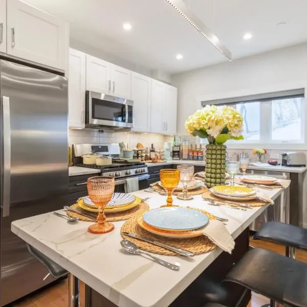 3BR2Bth MIT Harvard TD Garden BOS 2 Parking Spaces, hotel din Somerville