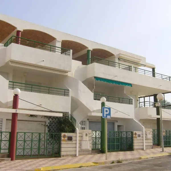 Planta baja junto al mar con barbacoa, hotel sa El Brosquil