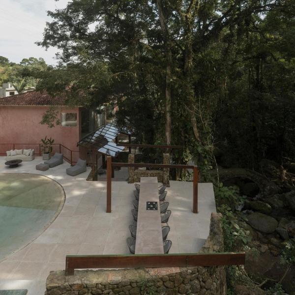MIRA - Casa Rio - design, cachoeira, piscina, area gourmet, a 5 min do mar - Foto 4
