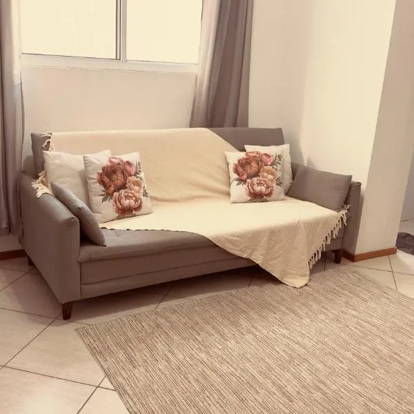Apartamento perto do HCAA - com Garagem, hotel in Santa Maria