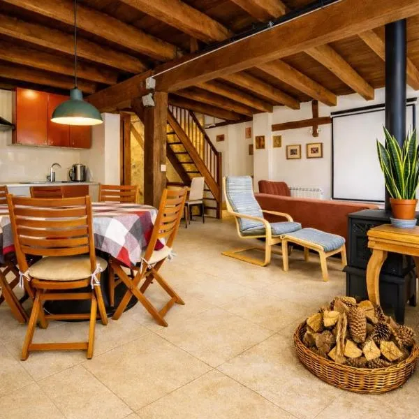 Casa Adrados Mar de Pinos con Patio y Barbacoa, hotel v destinaci Adrados