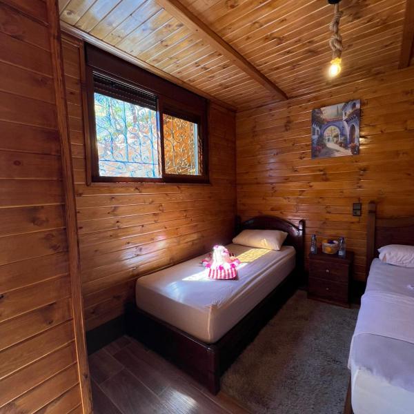 Hôtel nabil à Akchour dans les montagnes du Rif