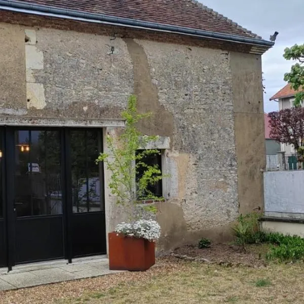 location 24h du Mans, khách sạn ở La Ferté-Bernard