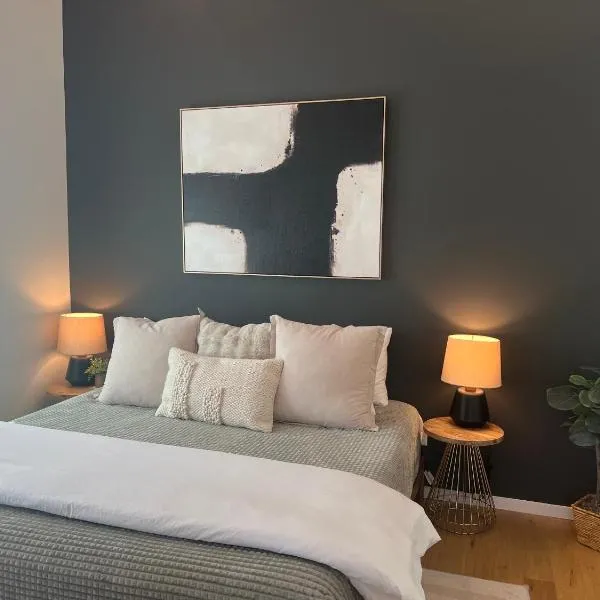 Minutes to Rock City, Ruby Falls, & Downtown, hotel in Chattanooga