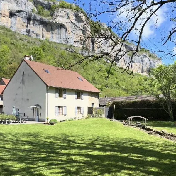 St JEAN, Hotel in Baume-les-Messieurs