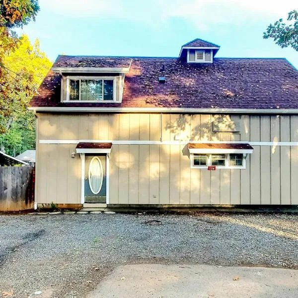 Explore Caves and Coast! Family-Friendly Oregon Stay, hôtel à Cave Junction