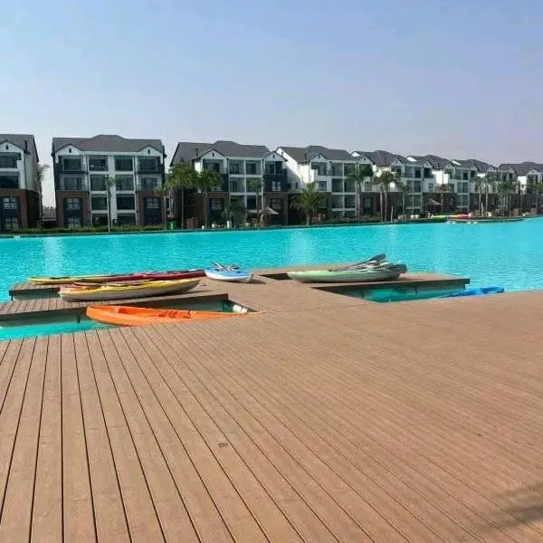 Luxury 1BR at Blyde Lagoon WiFi & security, hotel en Pretoria