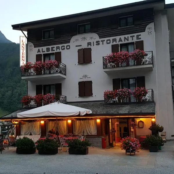 Hotel La Lanterna, hotel en Chiesa in Valmalenco