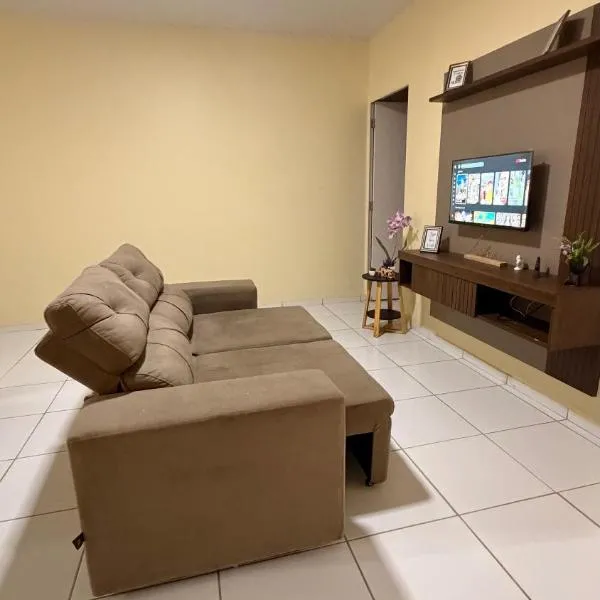 Casa Espaçosa e Aconchegante com 4 camas, 3 quartos, hotel a Juazeiro do Norte