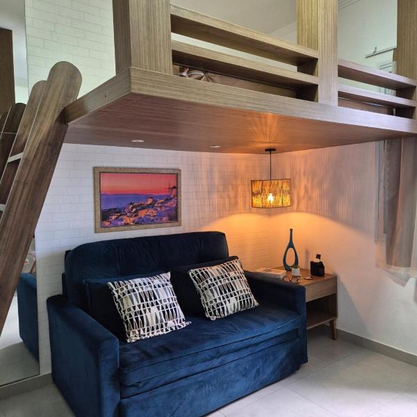 Lindo studio, recém-mobiliado, na avenida da praia