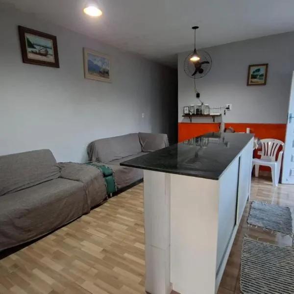 Casa Tranquila Para Famílias, hotel in Ubatuba