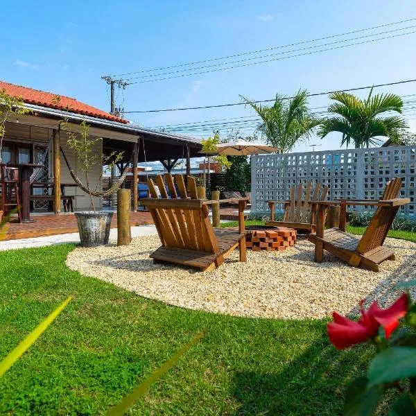 Casa com Lareira e Piscina - Varanda Incrível, hotel in Barra Velha