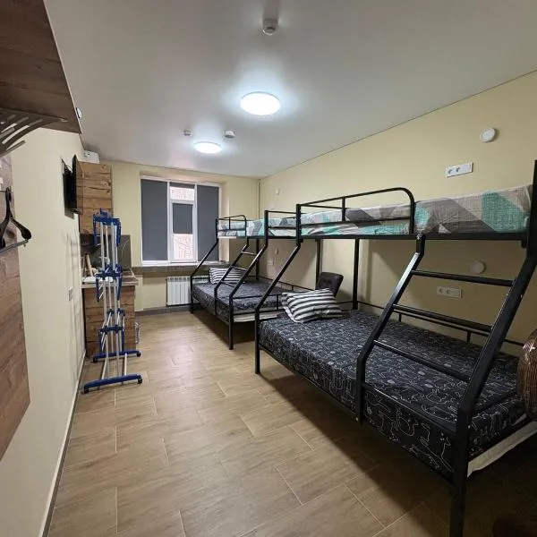 Apart Rooms & Hostel 5 Capsule Rooms, hotel in Ustʼ-Kamenogorsk