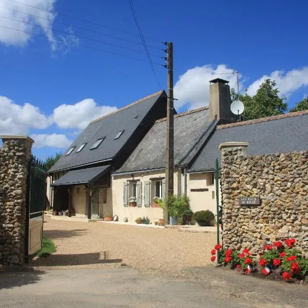 Les Bouts de Rallé Chambre d'Hotes, hotel di Courdemanche