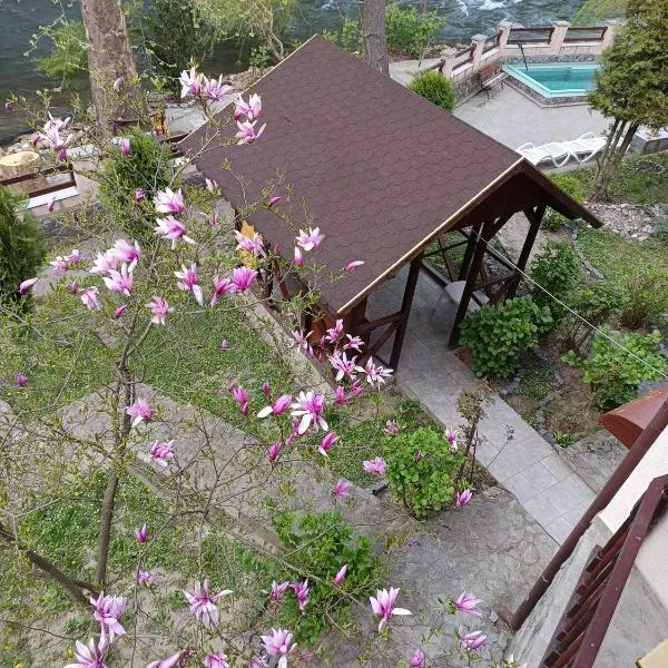 Casa Crina, hotel i Băile Herculane