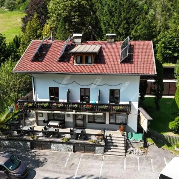 Tattoo PENSION mit Restaurant und Tattoo-Studio, hotel a Mörtschach