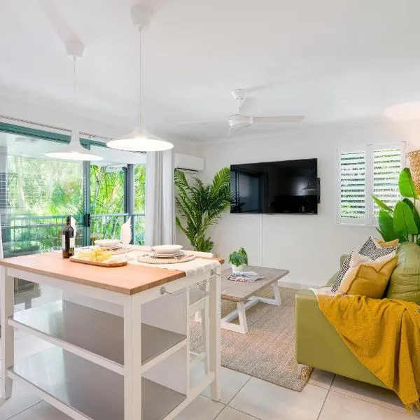 Chez Noosa Holiday Apartments, Hotel in Sunshine Beach