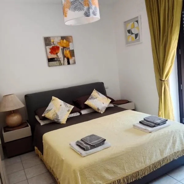 Casa Cesano mare, hotel sa Senigallia