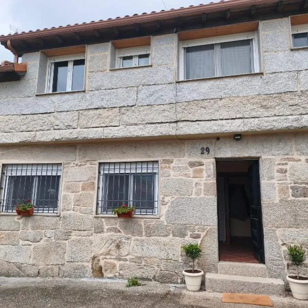casiña de sara, hotel di Fondo de Cea