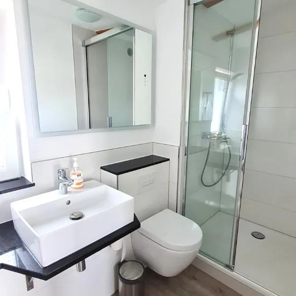 PONTUS Ferienwohnung FeWo2, hotel a Zislow