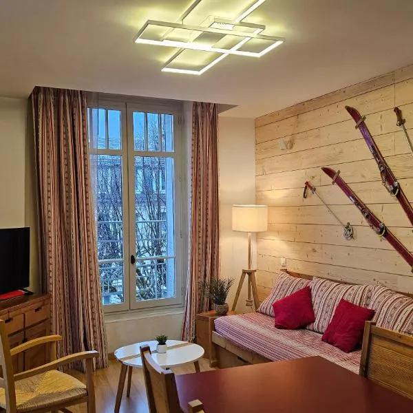 T3 centre-ville Bagnères-de-Luchon, hotel in Luchon