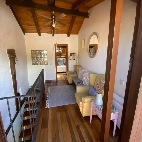 'La Casa de LoLa' casita de cuento con vistas โรงแรมในอาเรนัส เด ซานเปโดร