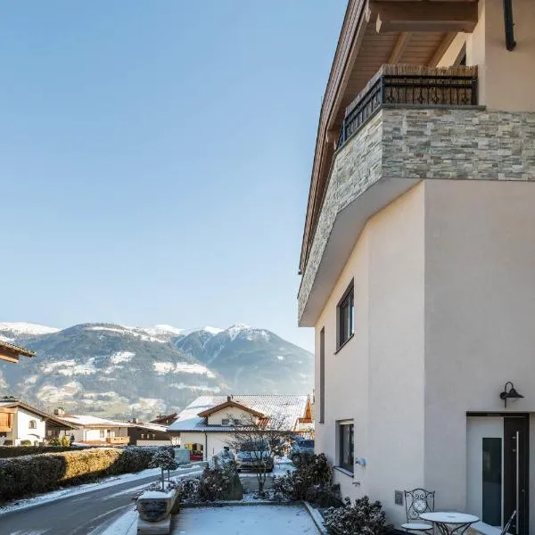 Wieseneck I - Apartment in Fügen, hotel a Fügen