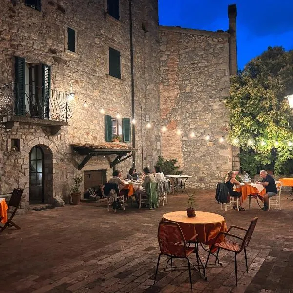 Historic Farmhouse Casa Del Chiodo, отель в городе Torniella