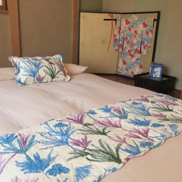 宇都宮ゲストハウス花ニ嵐 Guesthouse Hana ni Arashi، فندق في أوتسونوميا