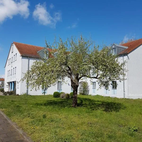 Hotel Götz, hotel a Groß Kreutz